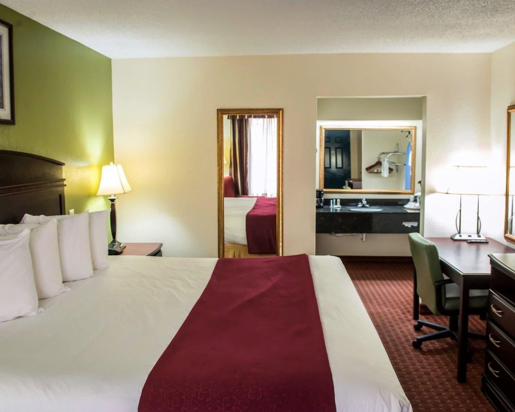 Quality Inn Chipley I-10 At Exit 120 Exterior photo