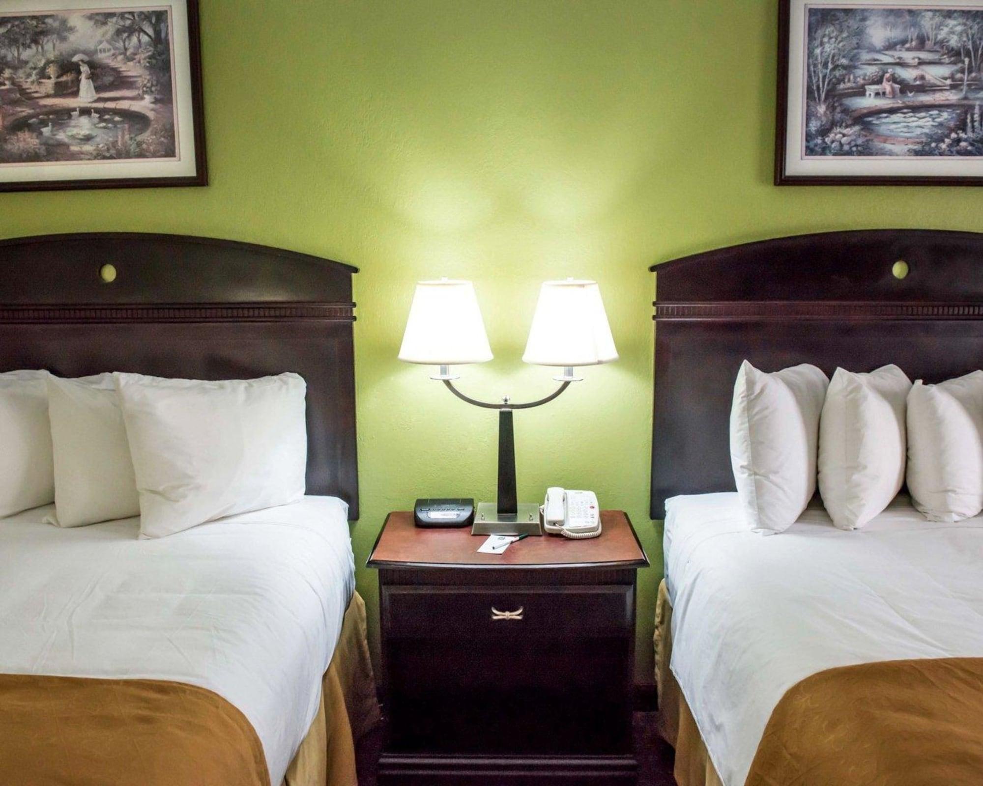 Quality Inn Chipley I-10 At Exit 120 Exterior photo