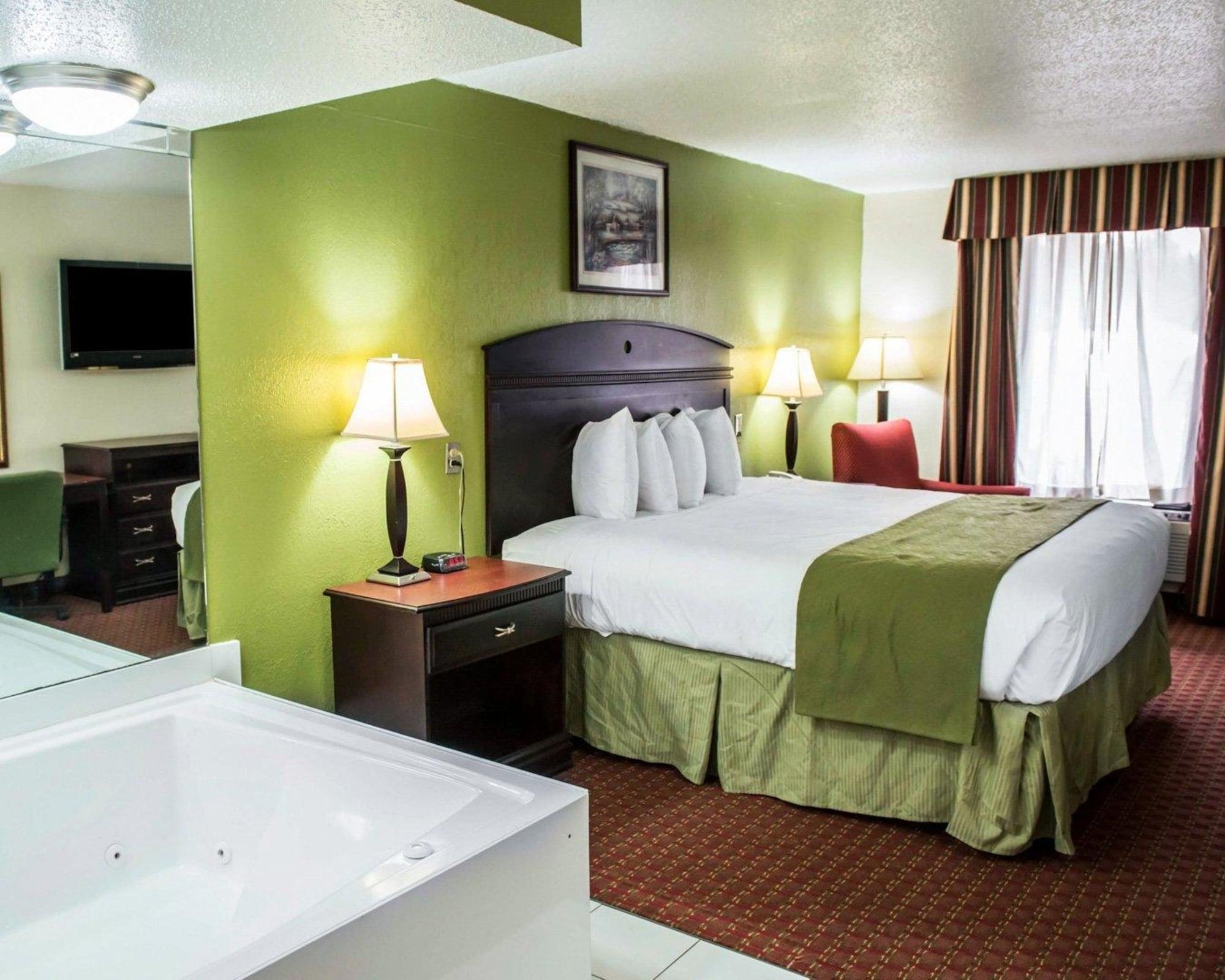Quality Inn Chipley I-10 At Exit 120 Exterior photo