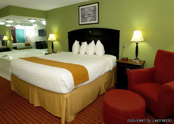 Quality Inn Chipley I-10 At Exit 120 Room photo