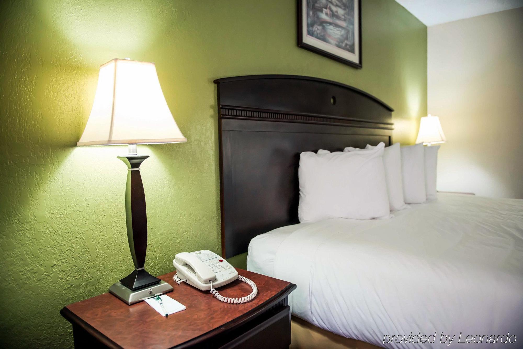 Quality Inn Chipley I-10 At Exit 120 Exterior photo