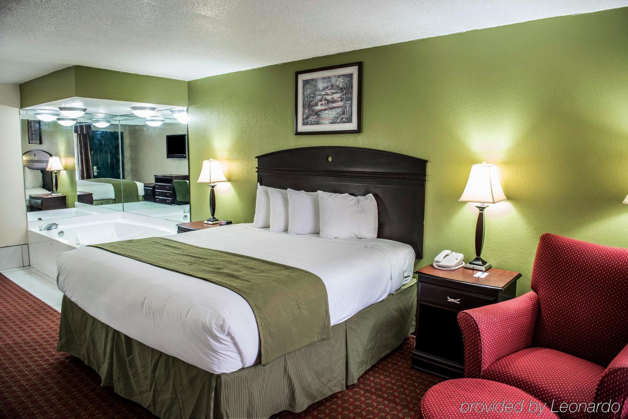 Quality Inn Chipley I-10 At Exit 120 Exterior photo