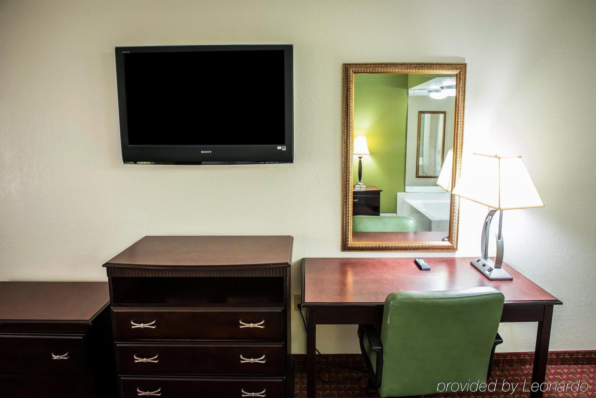 Quality Inn Chipley I-10 At Exit 120 Exterior photo