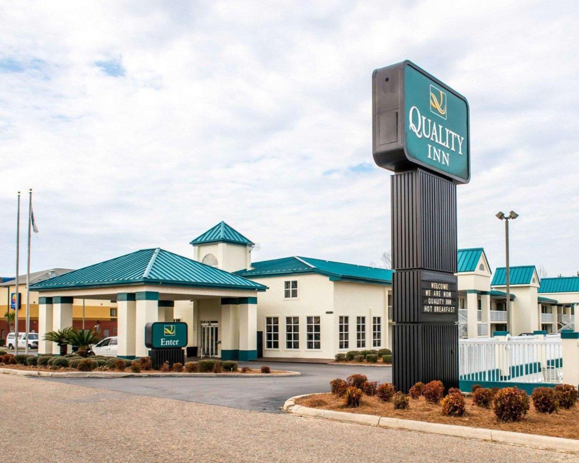 Quality Inn Chipley I-10 At Exit 120 Exterior photo